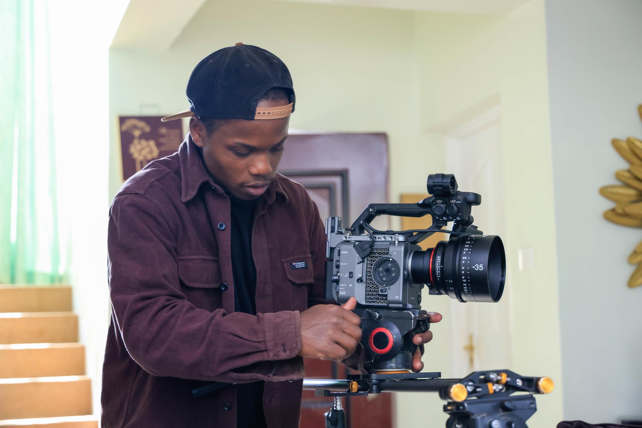 ADMI Film Student Operating Sony FX6 on Set